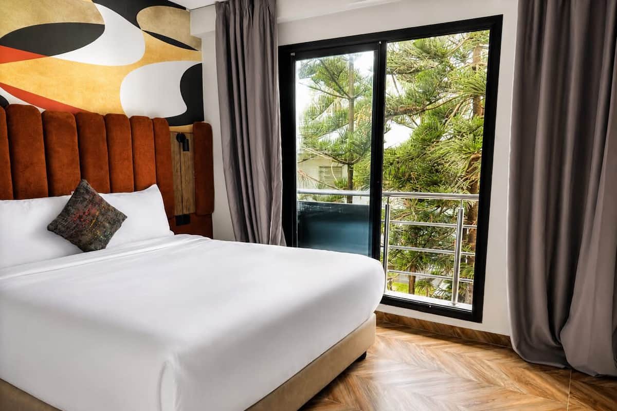 Economy Suite