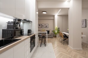 Deluxe-Apartment | Eigene Küche | Kühlschrank, Mikrowelle, Ofen, Espressomaschine