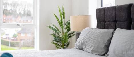 2 bedrooms, desk, iron/ironing board, free WiFi