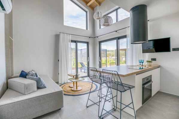 Villa (2 Bedrooms) | Interior