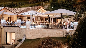 2 Restaurants, Mittagessen, Abendessen, italienische KĂŒche