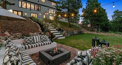 Eco-Friendly Lookout Mountain Getaway with Rocky Mountain Views