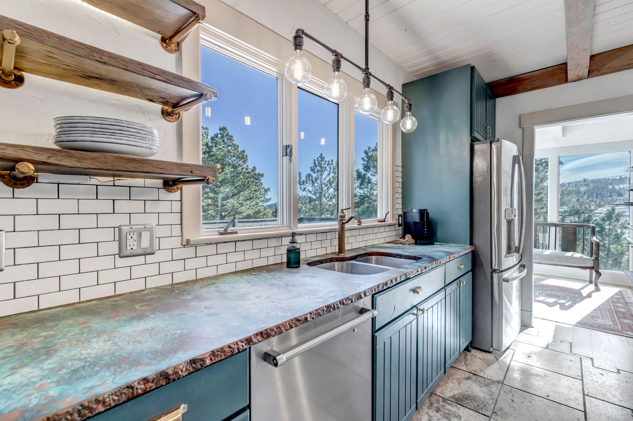 冰箱、微波炉、烤箱、洗碗机