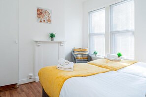 4 bedrooms, WiFi, bed sheets