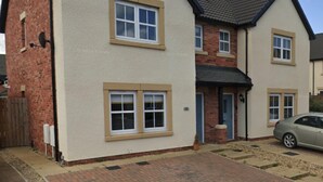 Exterior - Places to stay in Darlington with Free Parking (Darlington)