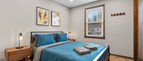 5 habitaciones, tabla de planchar con plancha y wifi gratis