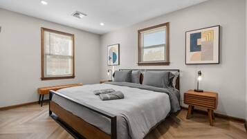 5 bedrooms, iron/ironing board, free WiFi, bed sheets