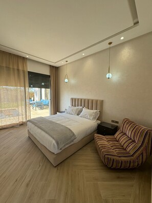 5 Schlafzimmer, Bügeleisen/Bügelbrett, WLAN, Bettwäsche