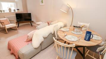 Cottage | Living area