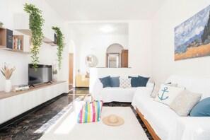 Perushuoneisto | Oleskelualue | Taulutelevisio