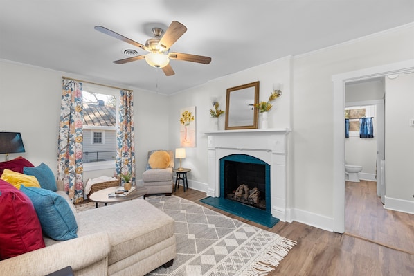 Smart TV, fireplace, offices