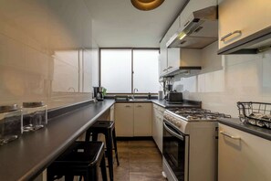 Fridge, microwave, oven, stovetop