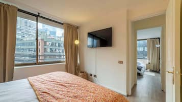 2 habitaciones, tabla de planchar con plancha, wifi y ropa de cama