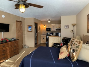 4 bedrooms, free WiFi, bed sheets