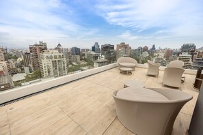 Terrace/patio - Modern 2BR 2BA Flat | Steps from Costanera Center (Santiago)