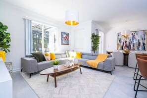 Apartment | 4 Schlafzimmer, Schreibtisch, Bügeleisen/Bügelbrett, Internetzugang
