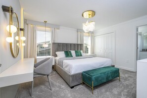 Appartement | 4 slaapkamers, een bureau, een strijkplank/strijkijzer, internet