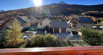 Ferienhaus für 8 Pers. mit Terrasse, Garten und WLAN in Saint-Chaffrey - Serre-Chevalier