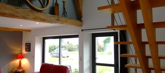 Charming Contemporary Farm Gîtes in Scenic Beauce Village, Private Garden & Parking