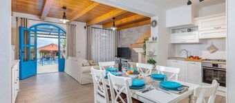 Beautiful Villa Dussich in Oprtalj, Novaki