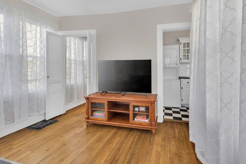 Prime West Hartford Center: Timeless Charm