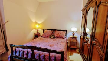 2 bedrooms, free WiFi, bed sheets