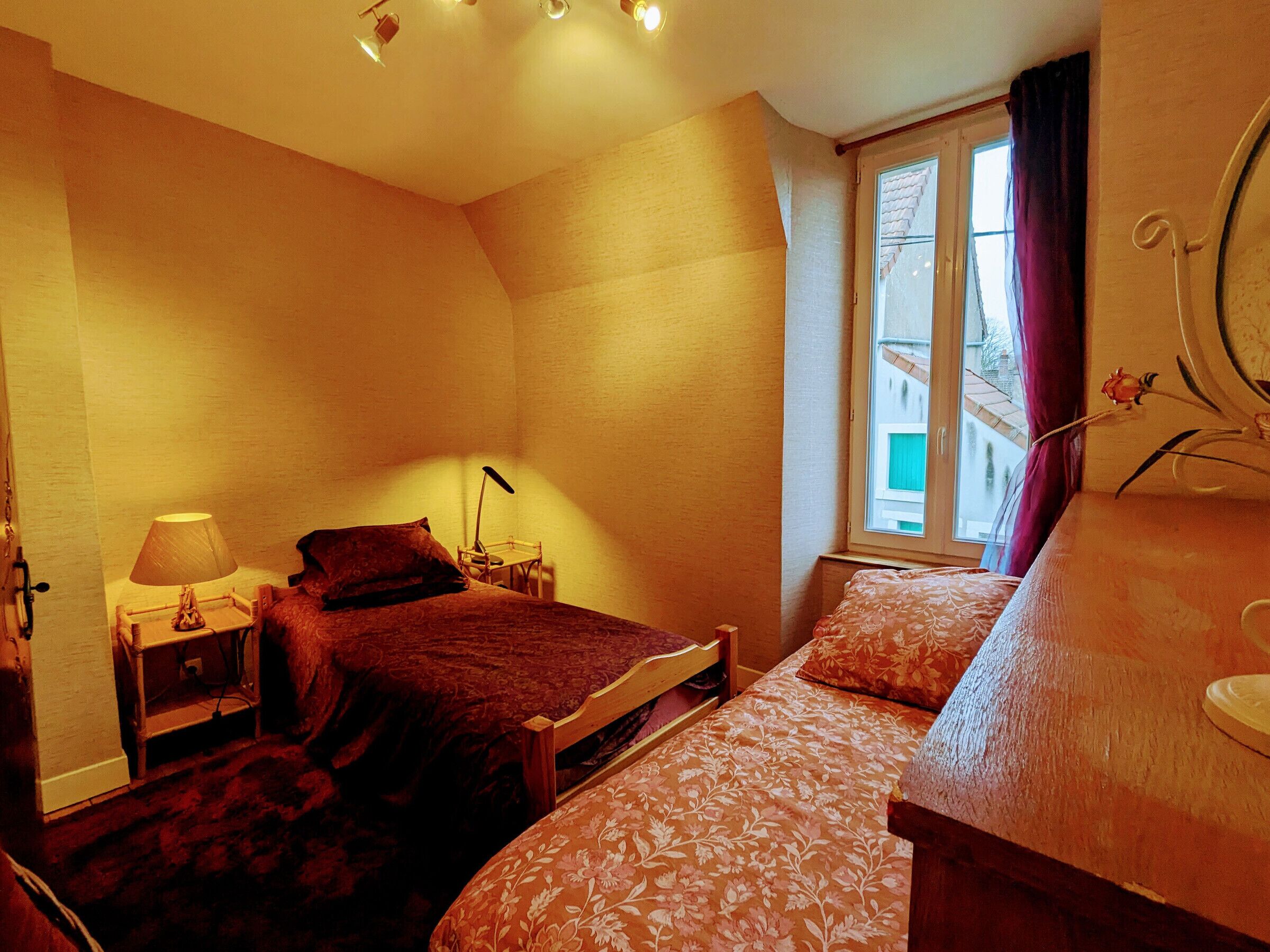 2 habitaciones, wifi gratis y ropa de cama 