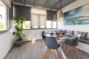 Dining - Hidden Gem, 2Br Family Villa, with Sea View | Naxos Mikri Vigla Beach (Naxos)