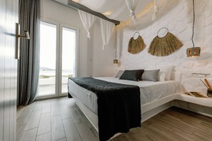 2 bedrooms, iron/ironing board, WiFi, bed sheets - Hidden Gem, 2Br Family Villa, with Sea View | Naxos Mikri Vigla Beach (Naxos)