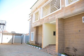 Apartment | Exterior - Captivating 2-bedroom Apartment in Kaduna City (Kaduna)