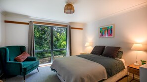 4 habitaciones, tabla de planchar con plancha y wifi gratis 