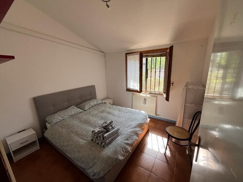 Cozy little villa surrounded by greenery, 5 min from Milan Linate Airport
