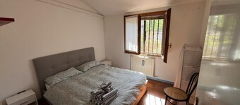 Cozy little villa surrounded by greenery, 5 min from Milan Linate Airport