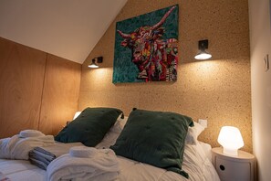 2 habitaciones, tabla de planchar con plancha, cuna de viaje y wifi