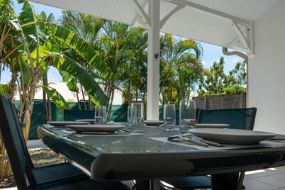 LA VILLA NOÉMIE · LA VILLA NOÉMIE - PARKING - CLOSE TO THE BEACHES