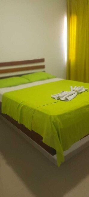 Basic Room - HOTEL PLAYA VERDE (Ciénaga)