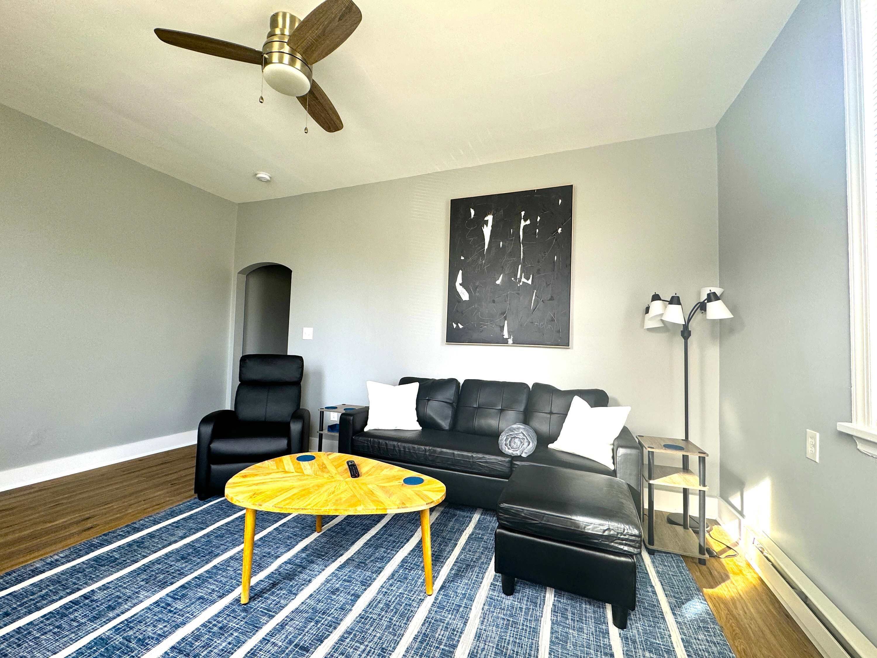 Televisión, oficina