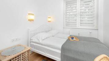 2 dormitorios, tabla de planchar con plancha, wifi y ropa de cama