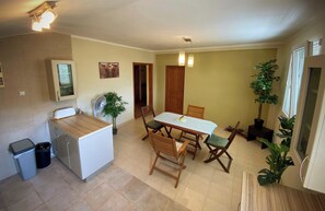 House | Dining - Captivating and Spacious 2-bed House in Vranovici (Ljesevici)