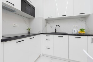 Private kitchen - Apartment for Remote Work by Renters (Warsaw)