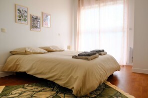3 bedrooms, desk, travel crib, WiFi - Villa Récente Proche Tram, Commerces, Rocade et Gare Avec Jardin et Garage (Le Bouscat)