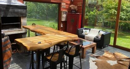 Exquisita Casa Familiar en Puerto Varas con Playa Privada Dentro del Condominio