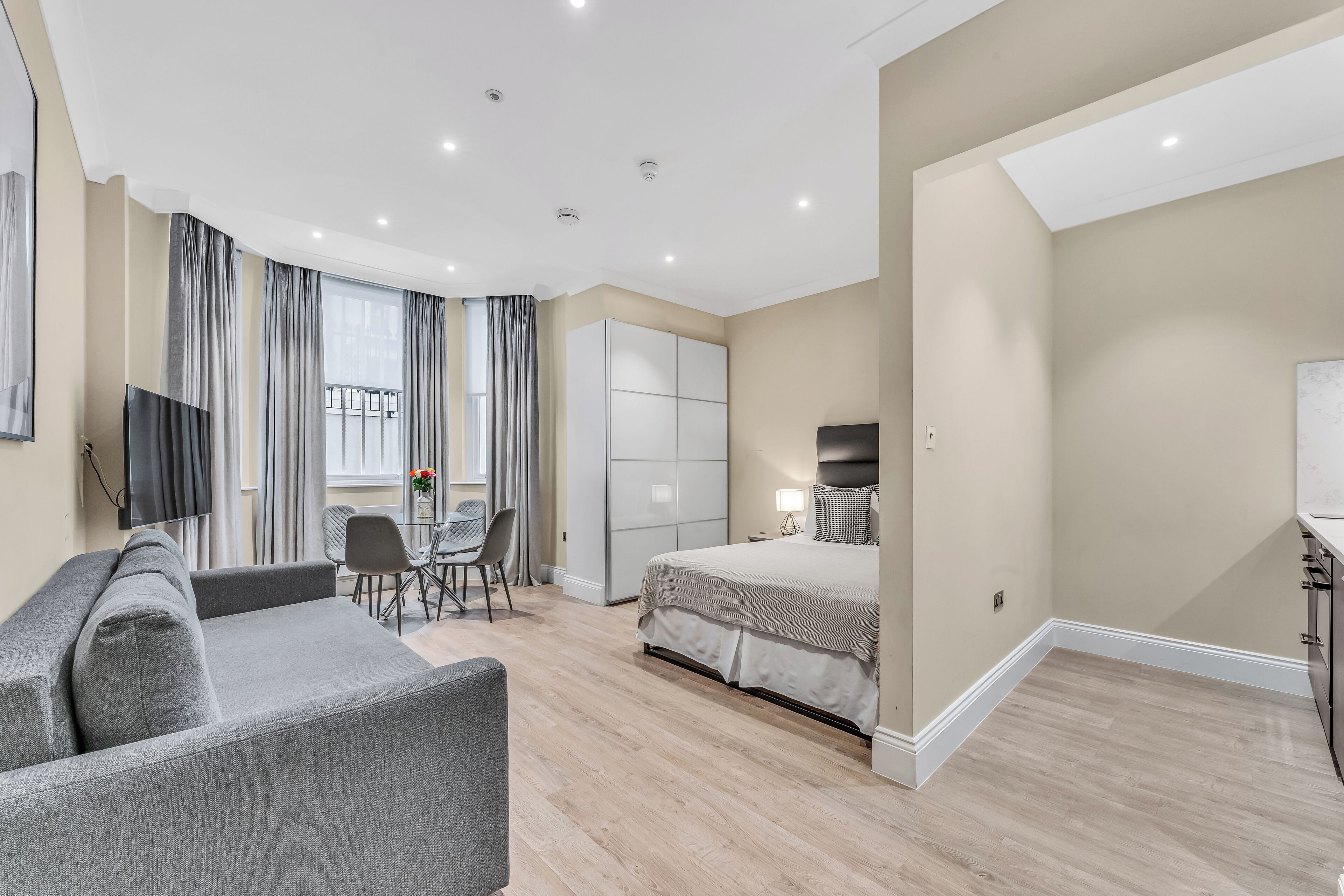 Family Studio with Sofa Bed Lower Ground