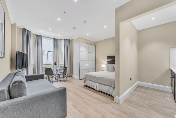 Family Studio with Sofa Bed Lower Ground