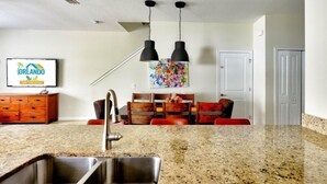 Townhouse, 5 kamar tidur | Interior