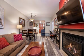 Living area - Premium Unit 4373- Fraser Crossing/founders Pointe 1 Bedroom Condo (Winter Park)