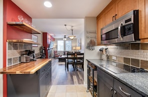 Condo, 1 Bedroom | Private kitchen