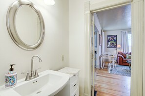 Interior - Lovely Elkhart Lake Apartment - Walk to Town! (Elkhart Lake)