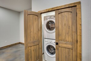 บ้านพัก (3 Bedrooms) | ภายใน