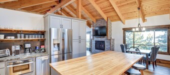 Stateline Mountain Cabin: 3 Mi to Heavenly Resort